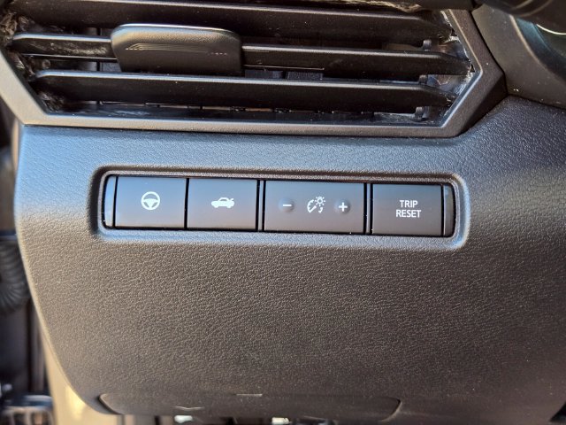 Used 2024 Nissan Altima 2.5 SV w/ SV Premium Package FWD image 27