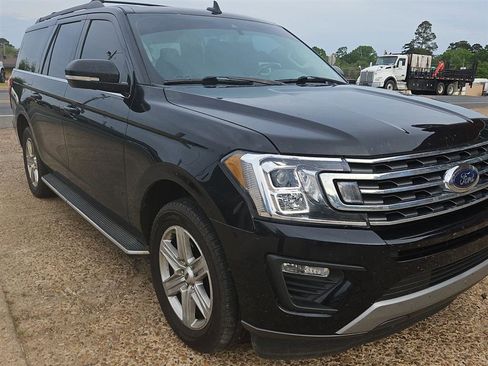 Used 2020 Ford Expedition Max XLT w/ Equipment Group 202A image 10