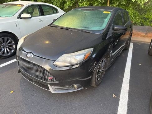 Used 2013 Ford Focus ST FWD image 11