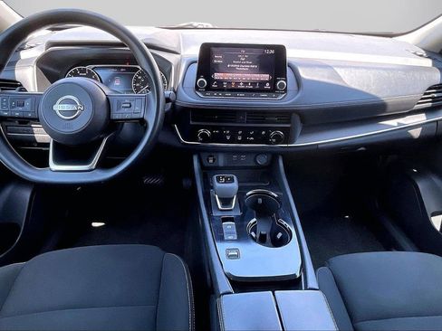 Used 2024 Nissan Rogue S FWD image 15