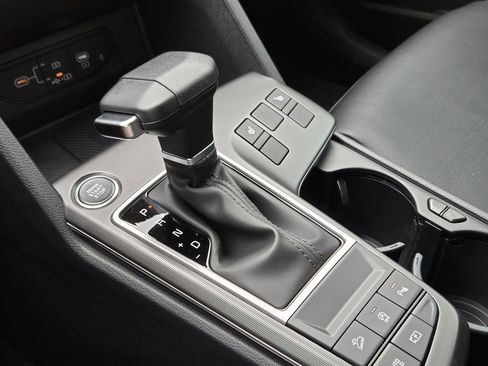 New 2026 Kia Sportage EX FWD image 17