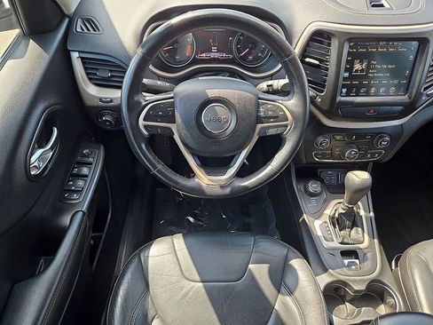 Used 2014 Jeep Cherokee Limited AWD/4WD image 12