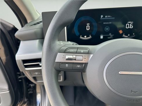 Used 2025 Hyundai Sonata SE image 15