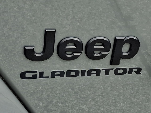 Used 2022 Jeep Gladiator Overland AWD/4WD image 31
