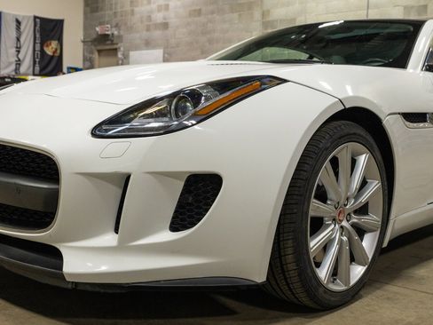 Used 2015 Jaguar F-TYPE Coupe image 17