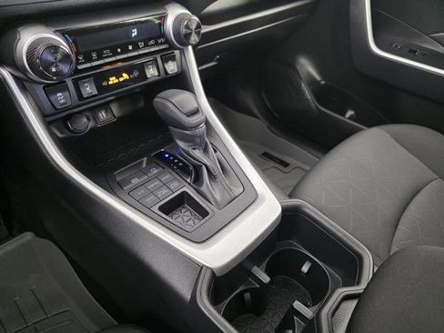 Used 2025 Toyota RAV4 XLE w/ Convenience Package image 37