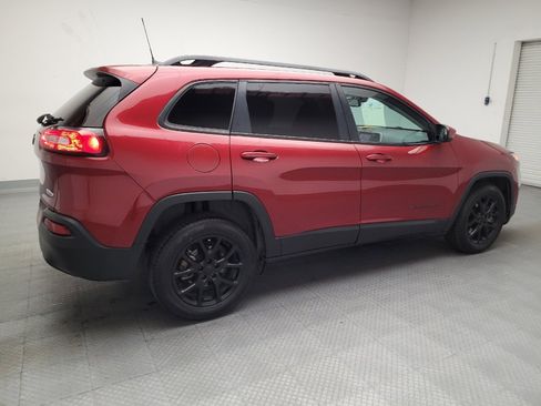 Used 2016 Jeep Cherokee Latitude image 10