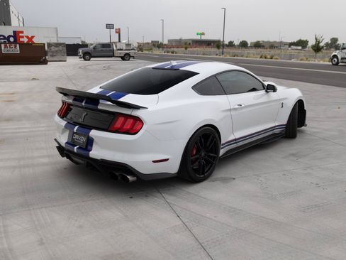 Used 2020 Ford Mustang Shelby GT500 w/ Technology Package RWD image 12
