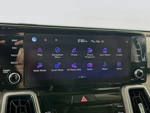 Used 2023 Kia Sorento S w/ Panoramic Sunroof Package image 15