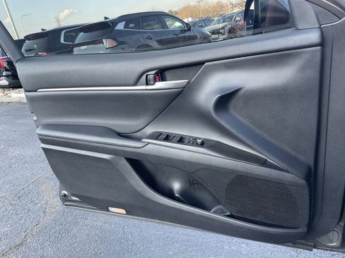 Used 2021 Toyota Camry XSE w/ Navigation Package image 19