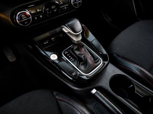 Used 2023 Kia Soul GT-Line FWD image 31