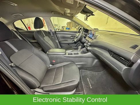 Used 2024 Nissan Sentra SV FWD image 7