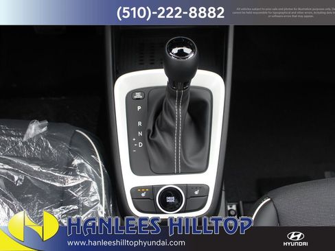 New 2026 Hyundai Venue SEL image 18