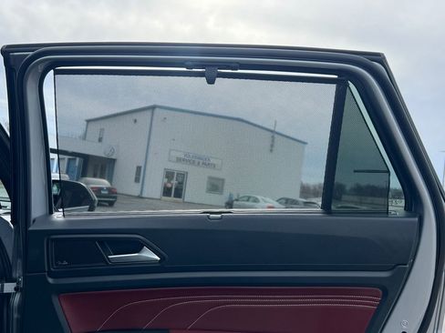 Certified 2023 Volkswagen Atlas Cross Sport SEL Premium R-Line image 16