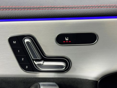 Used 2024 Mercedes-Benz CLA 250 4MATIC image 17