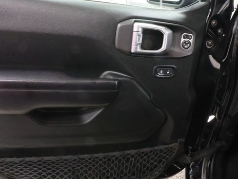 Used 2021 Jeep Wrangler Unlimited Sport AWD/4WD image 11