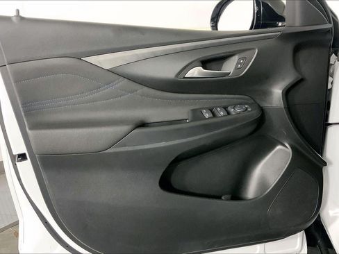 Used 2025 Buick Envista Sport Touring FWD image 24