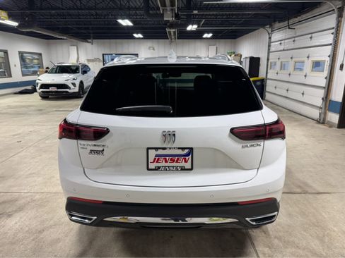 Certified 2025 Buick Envision Preferred image 5