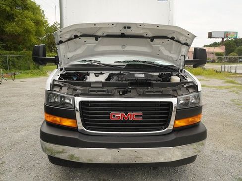 New 2026 GMC Savana 4500 w/ Power Convenience Package RWD image 9