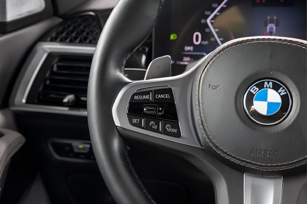 Used 2023 BMW X7 xDrive40i w/ Executive Package AWD/4WD image 33
