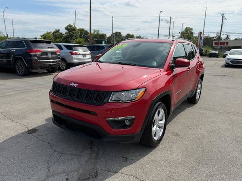 Used 2021 Jeep Compass Latitude w/ Sun and Sound Group AWD/4WD image 7
