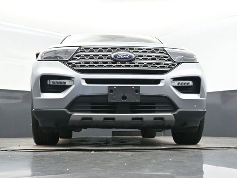 Used 2022 Ford Explorer Limited image 49