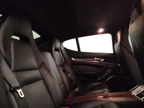 Used 2012 Porsche Panamera Turbo S image 30