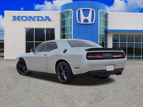 Used 2019 Dodge Challenger R/T Scat Pack RWD image 5