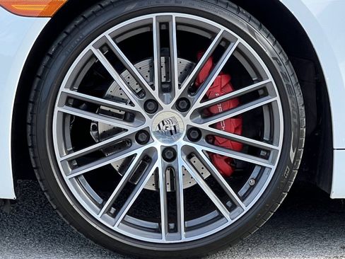 Used 2017 Porsche 718 Boxster S image 16