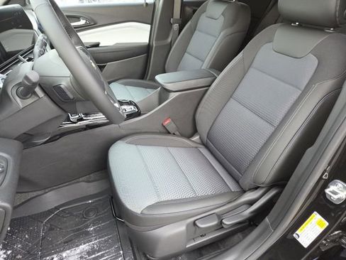 New 2026 Chevrolet Trax LT w/ Driver Confidence Package image 30