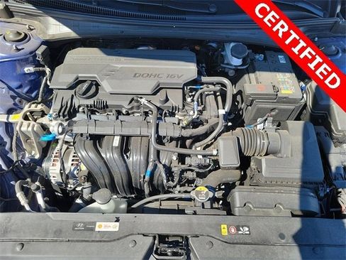 Certified 2025 Hyundai Elantra SEL image 23
