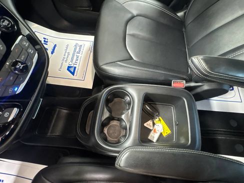 Used 2025 Chrysler Pacifica Select FWD image 21