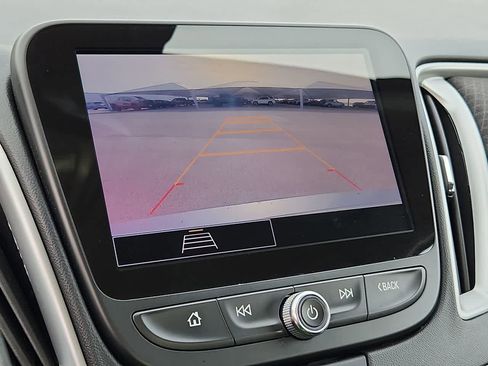 Used 2024 Chevrolet Malibu LT image 25