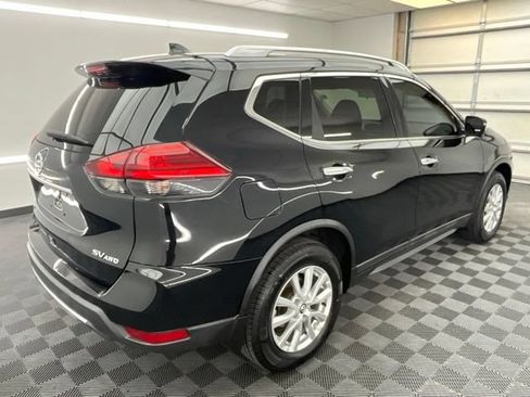 Used 2017 Nissan Rogue SV AWD/4WD image 29