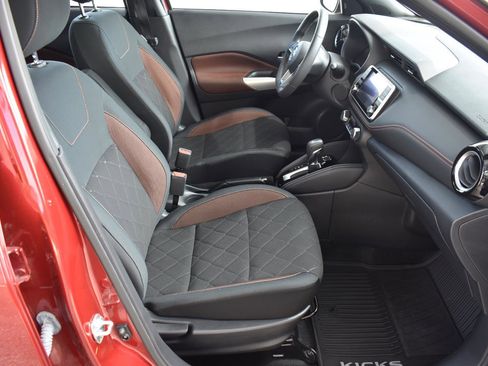 Used 2020 Nissan Kicks SR image 57