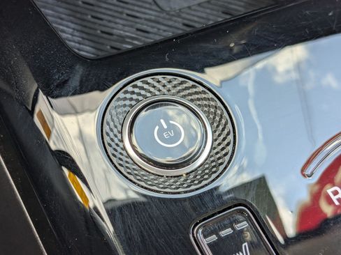 Certified 2023 Kia Niro Wind w/ Wind Preserve Package FWD image 17