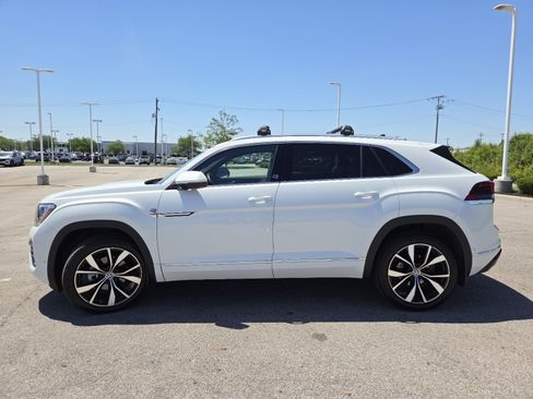 Used 2024 Volkswagen Atlas Cross Sport SEL Premium R-Line AWD/4WD image 14