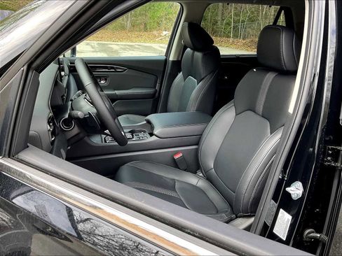 New 2025 Honda Pilot EX-L image 11