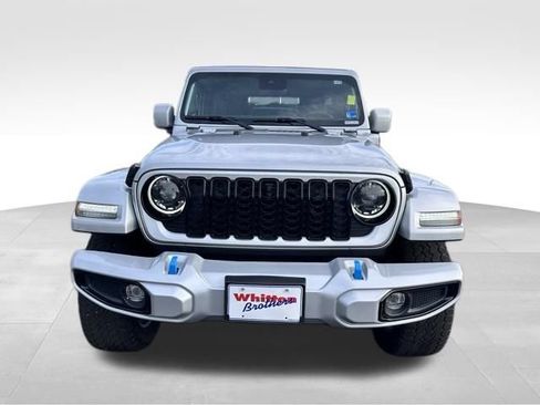 Used 2024 Jeep Wrangler High Altitude AWD/4WD image 11