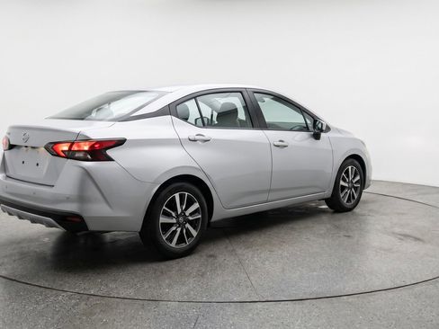 Used 2025 Nissan Versa SV FWD image 9