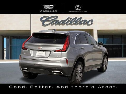 Used 2024 Cadillac XT4 Premium Luxury image 3