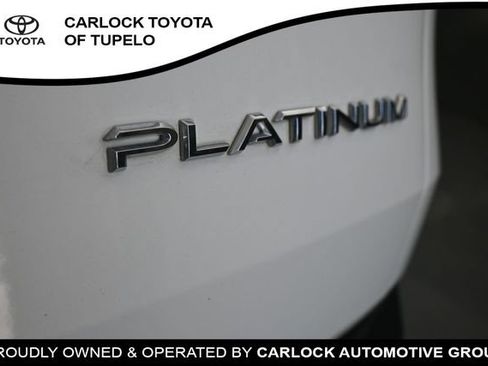 Used 2024 Toyota Grand Highlander AWD image 13