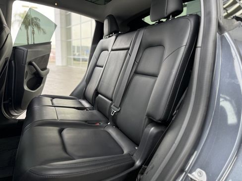 Used 2023 Tesla Model Y Long Range image 11