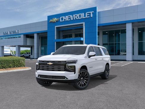 New 2026 Chevrolet Suburban High Country AWD/4WD image 8