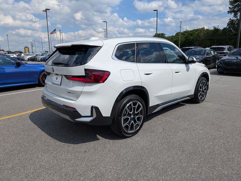 Certified 2025 BMW X1 xDrive28i w/ Technology Package AWD/4WD image 3