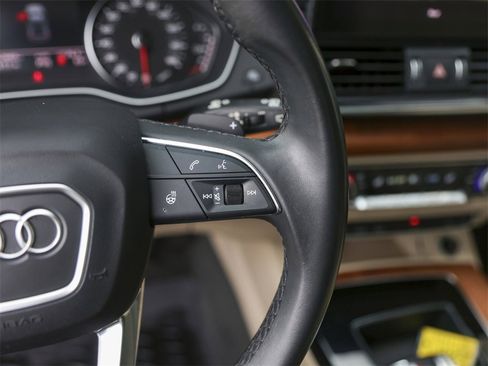 Used 2022 Audi Q5 2.0T Premium image 18