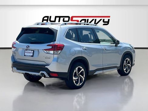 Used 2023 Subaru Forester Touring AWD/4WD image 7