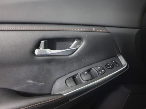 Used 2023 Nissan Sentra SR FWD image 19