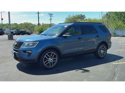 Used 2019 Ford Explorer Sport w/ Equipment Group 401A AWD/4WD image 4
