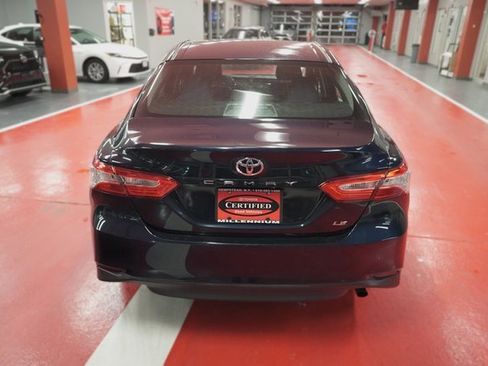 Certified 2018 Toyota Camry LE w/ Convenience Package image 5